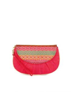 Pitaraa Women Red Clutch